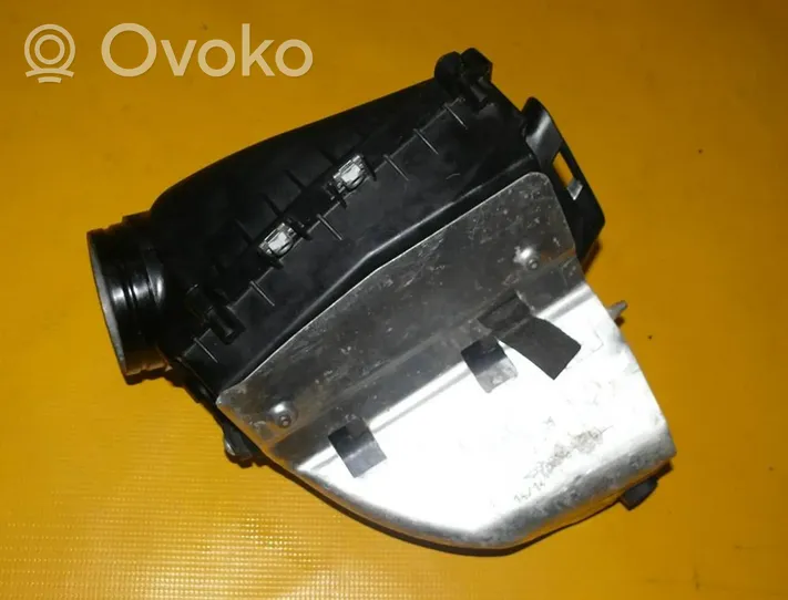 Audi RS4 B8 Scatola del filtro dell’aria 8T0133835B