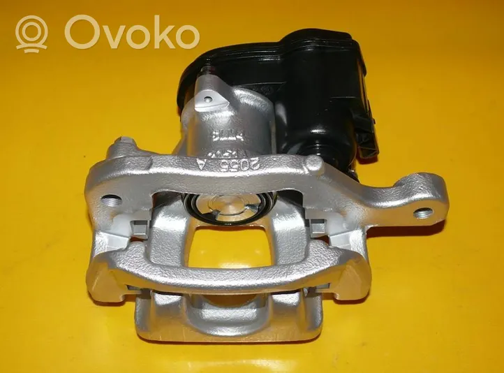 Nissan X-Trail T32 Caliper del freno trasero 44000-4CA0A