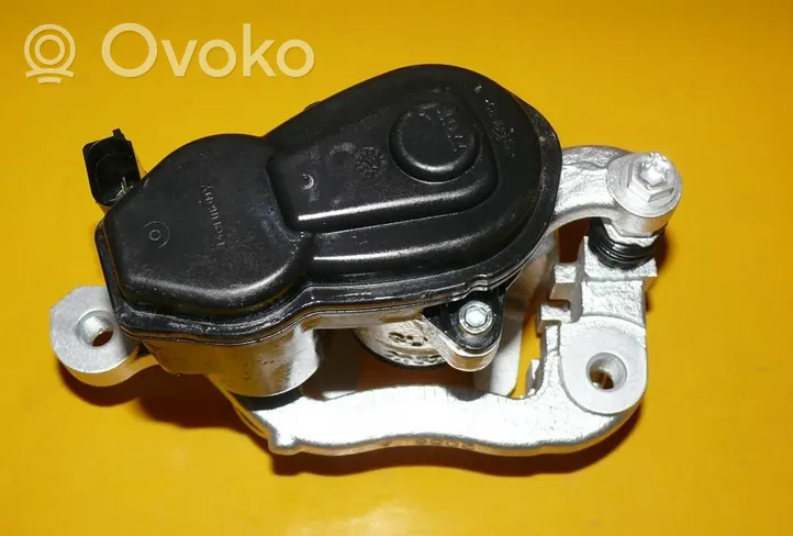 Nissan X-Trail T32 Caliper del freno trasero 44000-4CA0A