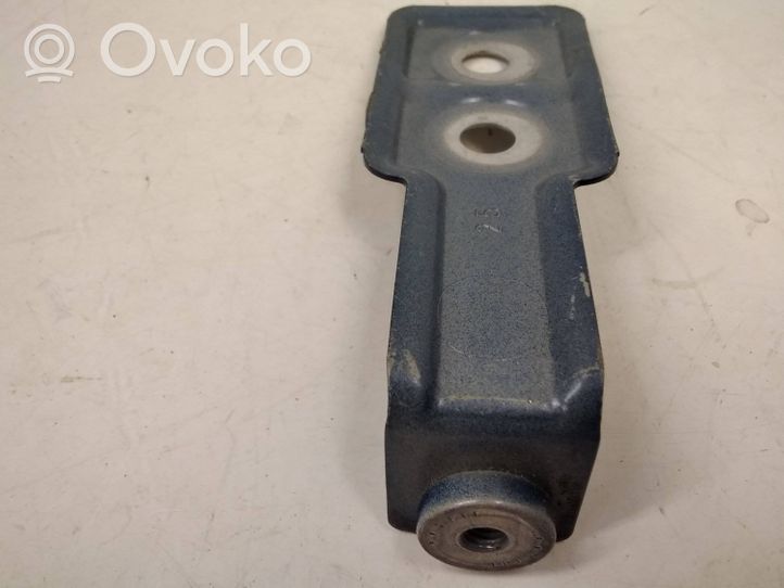 BMW 5 G30 G31 Supporto di montaggio del parafango 