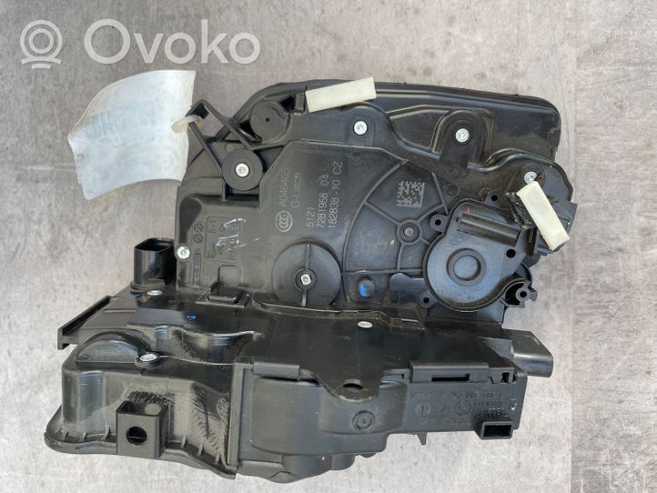 BMW X5 F15 Front door lock 7281958