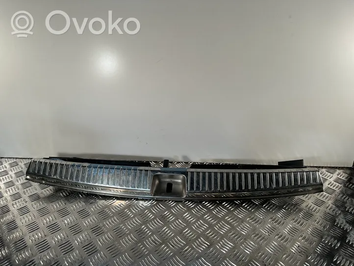 Mercedes-Benz C W205 Rivestimento di protezione sottoporta del bagagliaio/baule A2056900044