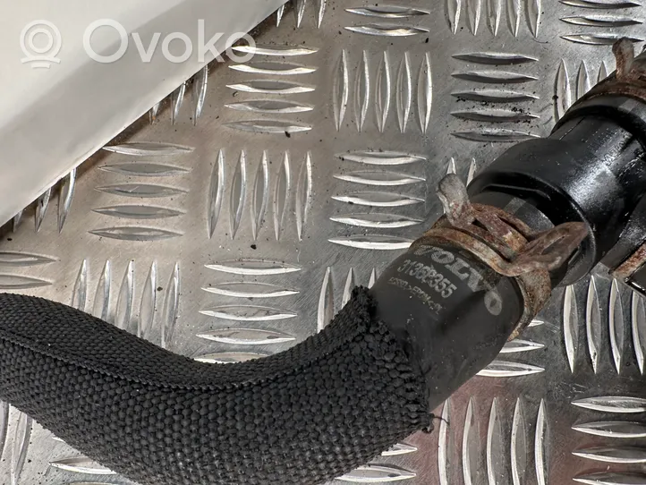 Volvo V60 Węże/rury chłodzące silnik samochodu elektrycznego 31368356