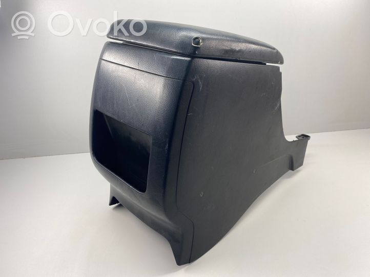 Toyota Land Cruiser (J120) Kita centrinė konsolės (tunelio) detalė 5891260080