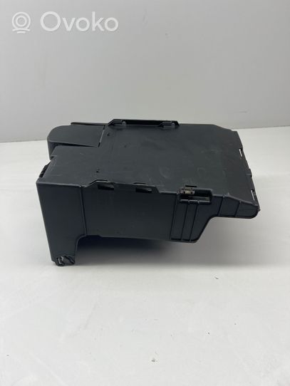 Citroen C3 Aircross Support boîte de batterie 9823055280