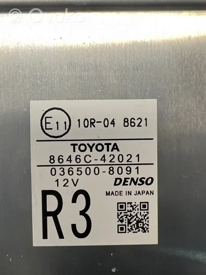 Toyota RAV 4 (XA40) Tuulilasin tuulilasikamera 10R048621