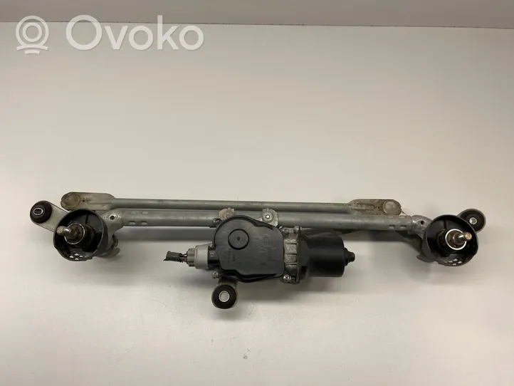 Nissan Qashqai Front wiper linkage and motor WM07C