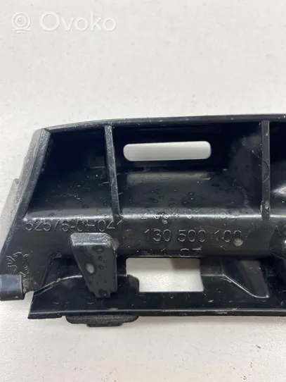 Peugeot 108 Support de pare-chocs arrière 525760H041