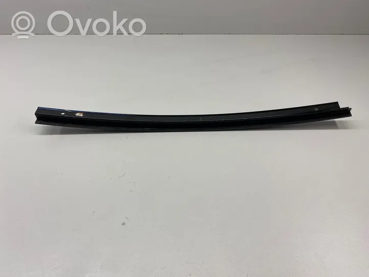 BMW 3 F30 F35 F31 Aizmugurē durvju dekoratīvā apdare (moldings) 