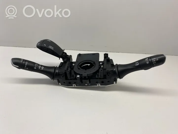 Renault Kadjar Leva/interruttore dell’indicatore di direzione e tergicristallo 255678341R