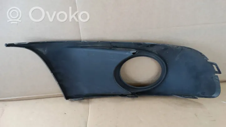 Volkswagen Touran I Grille antibrouillard avant 1T0853665N