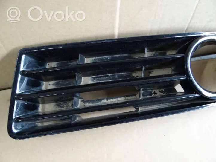 Volkswagen Polo IV 9N3 Grille inférieure de pare-chocs avant 6Q0853665E