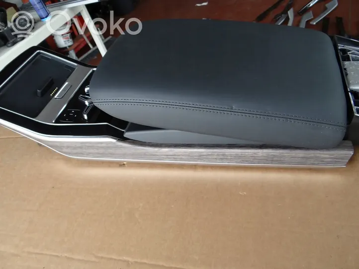 Audi A8 S8 D5 Armrest 