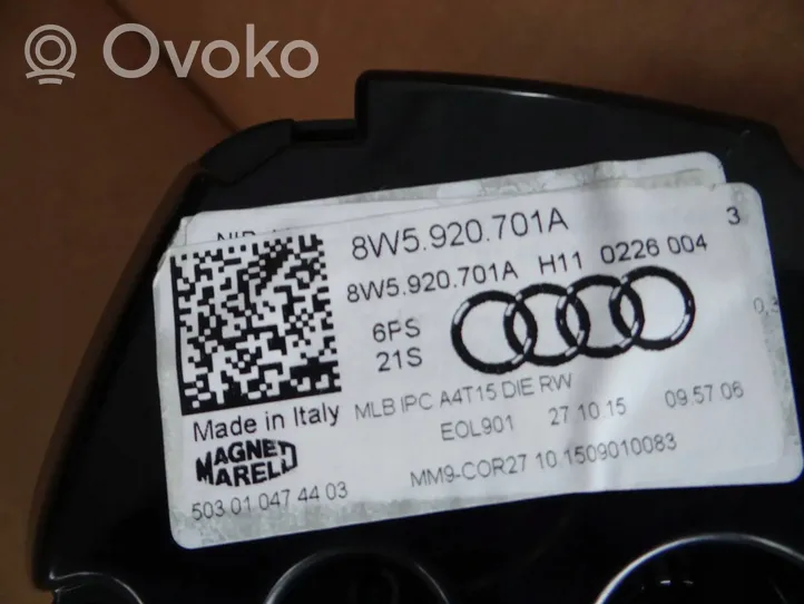 Audi A4 S4 B9 Licznik / Prędkościomierz 8W5920701A