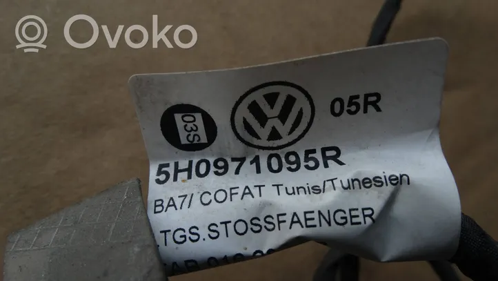 Volkswagen Golf VIII Pysäköintitutkan anturin johtosarja (PDC) 5H0971095R