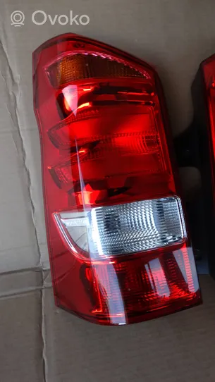 Mercedes-Benz Vito Viano W447 Set di luci posteriori A4478201164