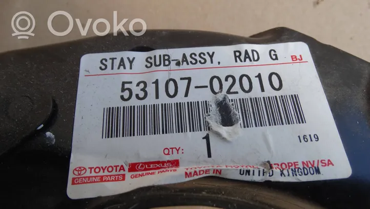 Toyota Auris E180 Jäähdyttimen kehyksen suojapaneelin kiinnike 53107-02010