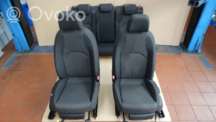 Seat Leon (5F) Sēdekļu komplekts 5F4