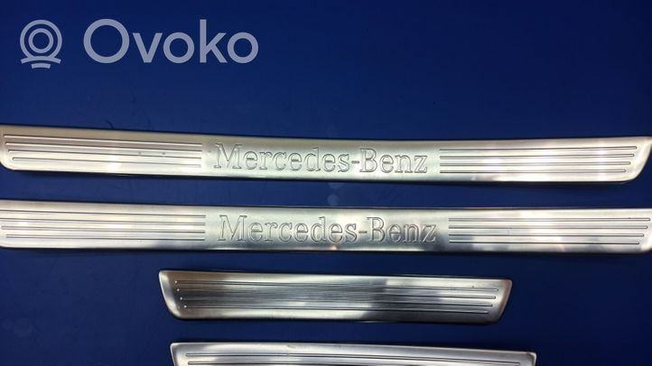 Mercedes-Benz S W222 Copertura del rivestimento del sottoporta anteriore A2226801235