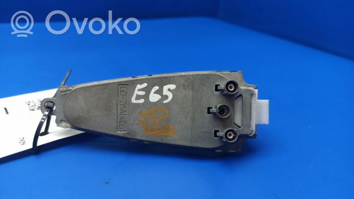 BMW 7 E65 E66 Radio antena 691328704