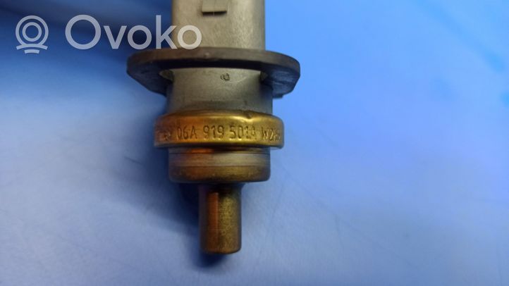 Audi A4 S4 B8 8K Sonde de température de liquide de refroidissement 032121142B