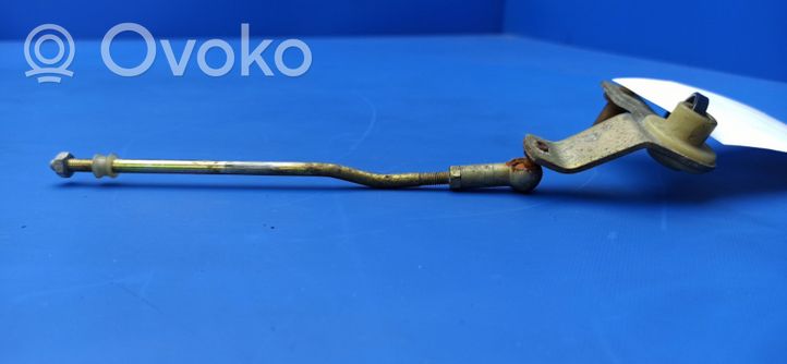 Mercedes-Benz 380 560SEC C126 Throttle cable W126