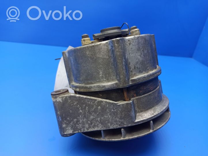 Mercedes-Benz S W126 Alternador 1126610064