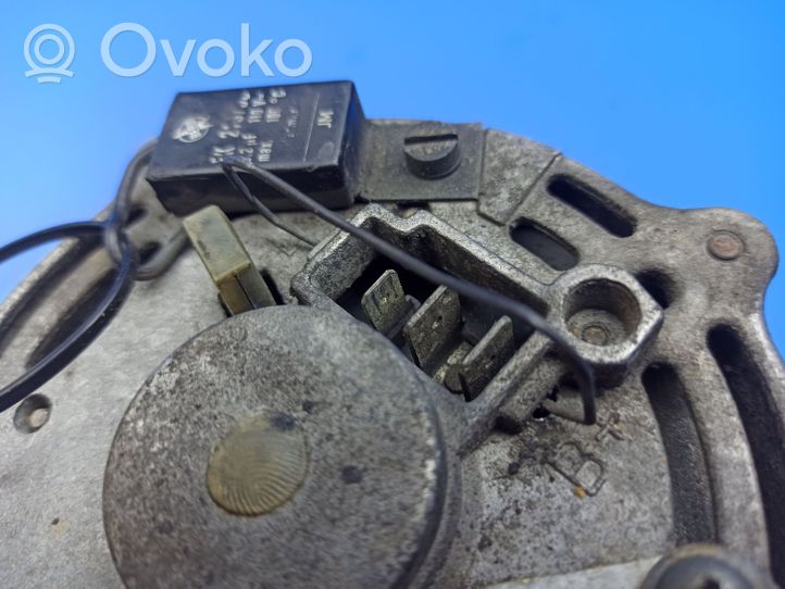 Mercedes-Benz S W126 Alternador 1126610064