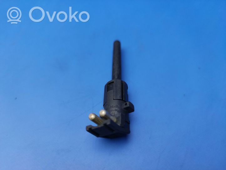 Mercedes-Benz SLK R170 Sensor de nivel del refrigerante 2105450024