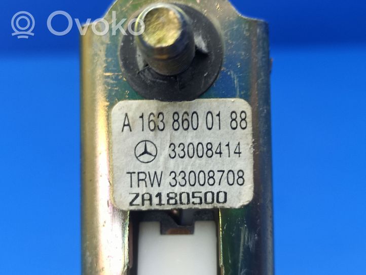 Mercedes-Benz ML W163 Turvavyön säätömoottori A1638600188