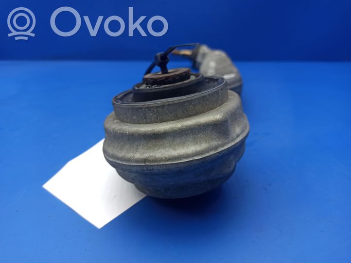 21220 Mercedes-Benz E W212 Front lower control arm/wishbone, 29.99  