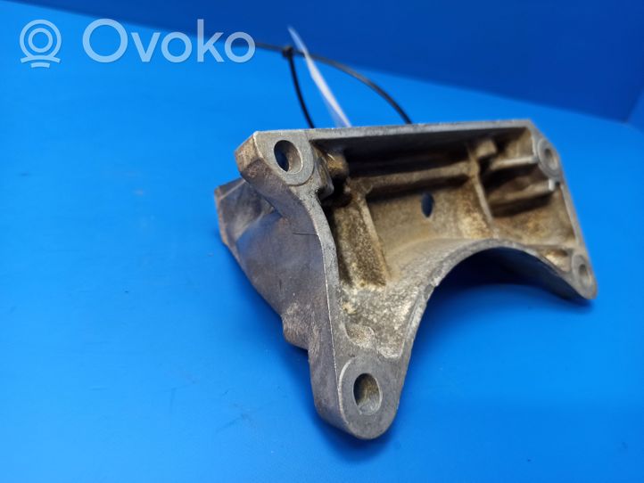 Mercedes-Benz E W211 Supporto di montaggio scatola del cambio A1402421340