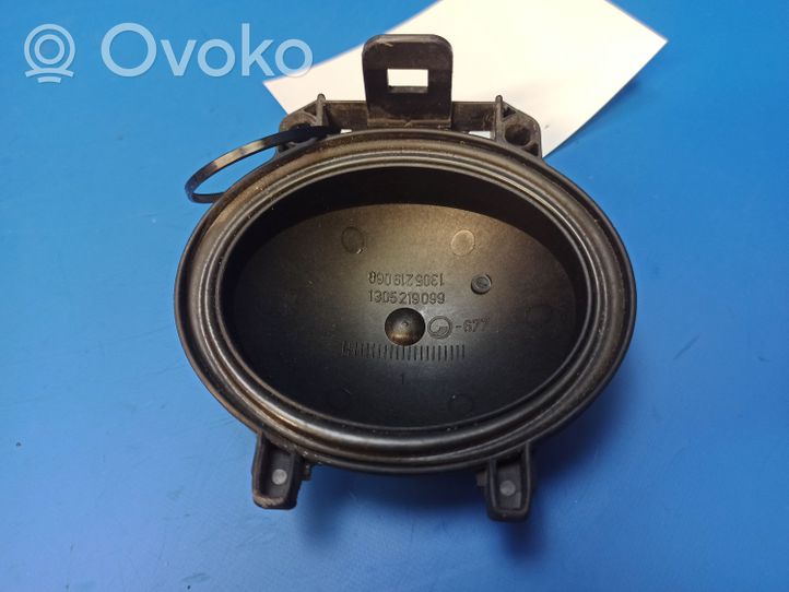 Mercedes-Benz C W203 Parapolvere per faro/fanale 1305219009