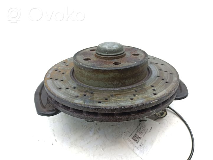 Mercedes-Benz C W204 Front wheel hub 