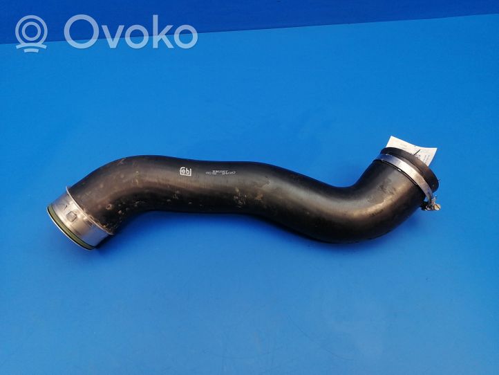 Mercedes-Benz C W204 Intercooler hose/pipe 1006287