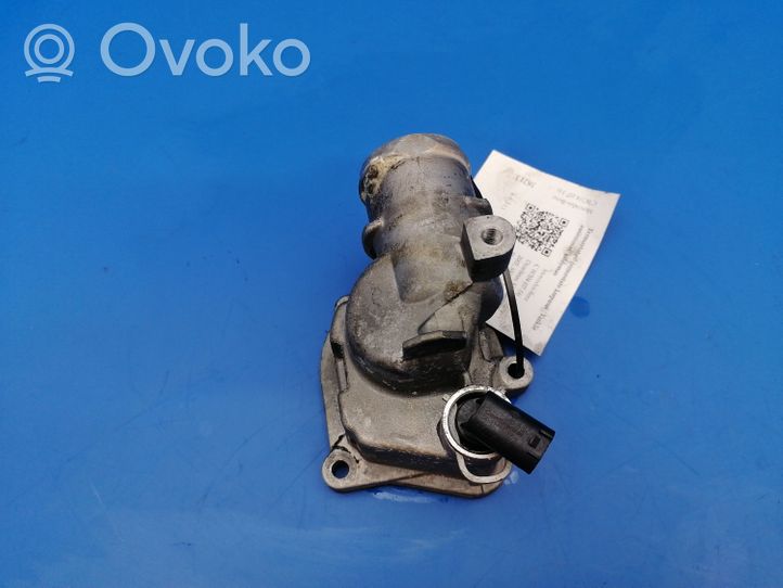 Mercedes-Benz C W204 Termostaatin kotelo A64620015