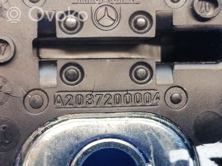 Mercedes-Benz CLS C219 Takaoven lukon laukaisin A2037200004