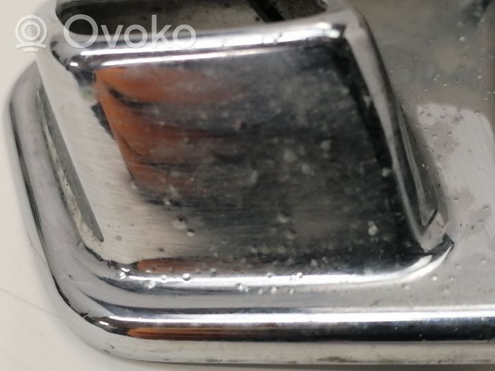 Mercedes-Benz E W123 Osłona klamki drzwi przednich 1167660211