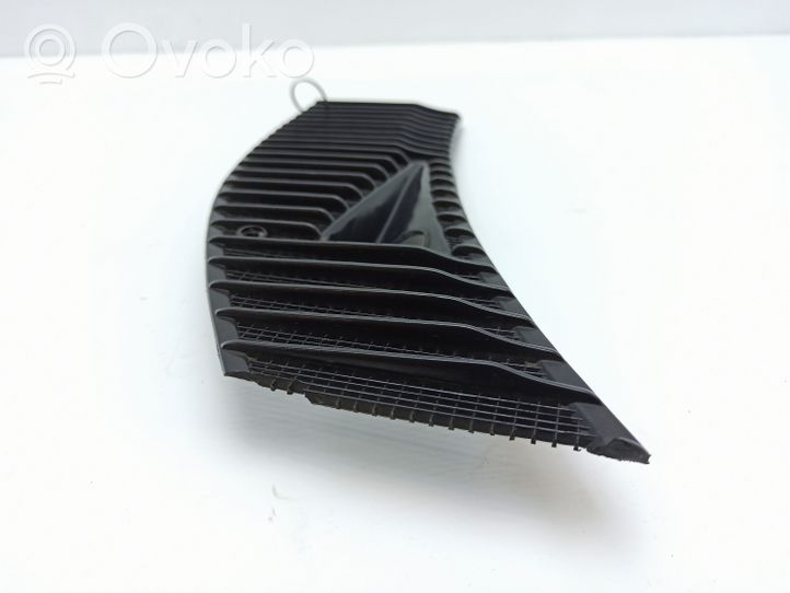 Mercedes-Benz E W123 Rivestimento del tergicristallo 1238360165