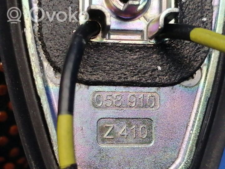 Mercedes-Benz E W212 GPS-pystyantenni 058910