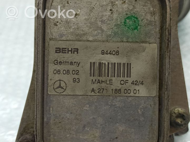 Mercedes-Benz C W203 Mocowanie / uchwyt filtra oleju A2711800610