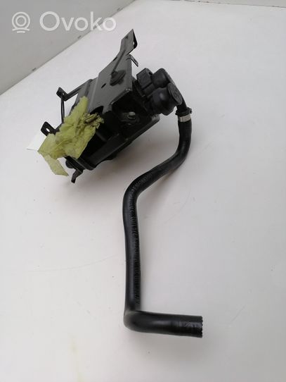 Mercedes-Benz S W220 Power steering fluid tank/reservoir A2204660002