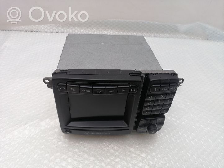 Mercedes-Benz S W220 Radio/CD/DVD/GPS-pääyksikkö A2208270442