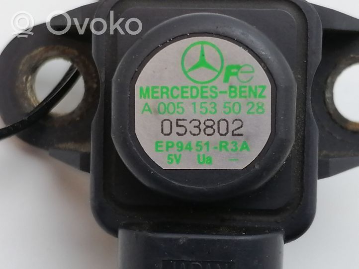 Mercedes-Benz C W203 Capteur de pression d'air A0051535028