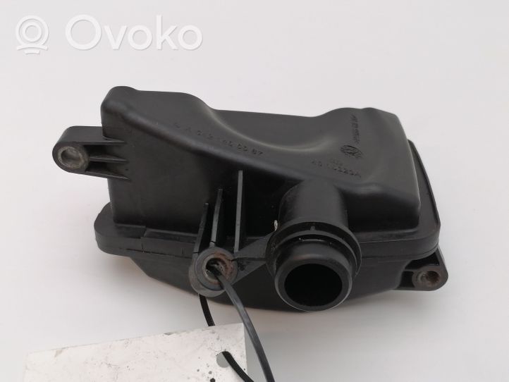 Mercedes-Benz C W203 Intake resonator A6421400087