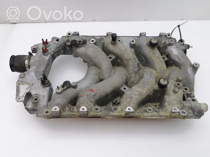 Mercedes-Benz 380 560SEC C126 Intake manifold R1171413901