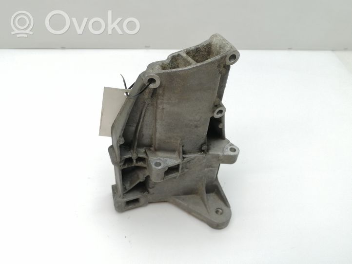 Mercedes-Benz 380 560SEC C126 A/C compressor mount bracket 1161301035