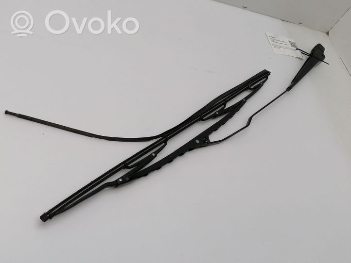 Mercedes-Benz 380 560SEC C126 Front wiper blade arm 