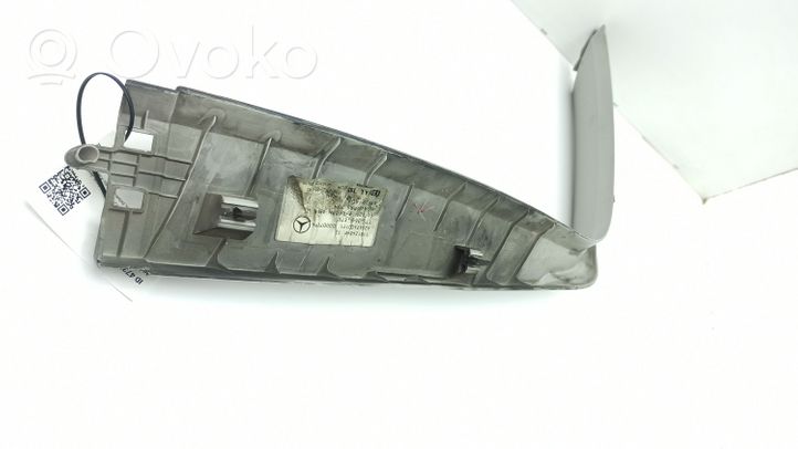 Mercedes-Benz C W204 Rivestimento portellone A2047400171