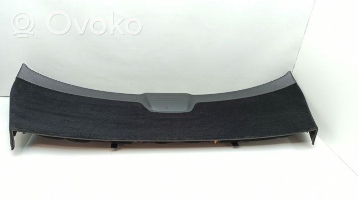 Mercedes-Benz C W204 Takaluukun alaosan verhoilu A2047400070